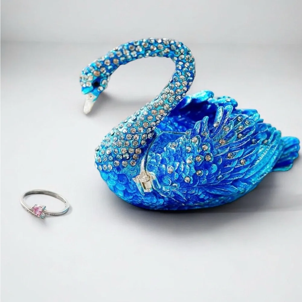 ✨ Blue Crystal Swan Trinket Box – Jeweled Keepsake & Ring Holder, Gift Idea